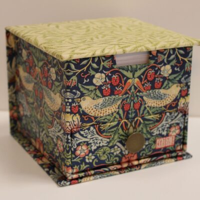 Memo Cube - William Morris - Strawberry Thief